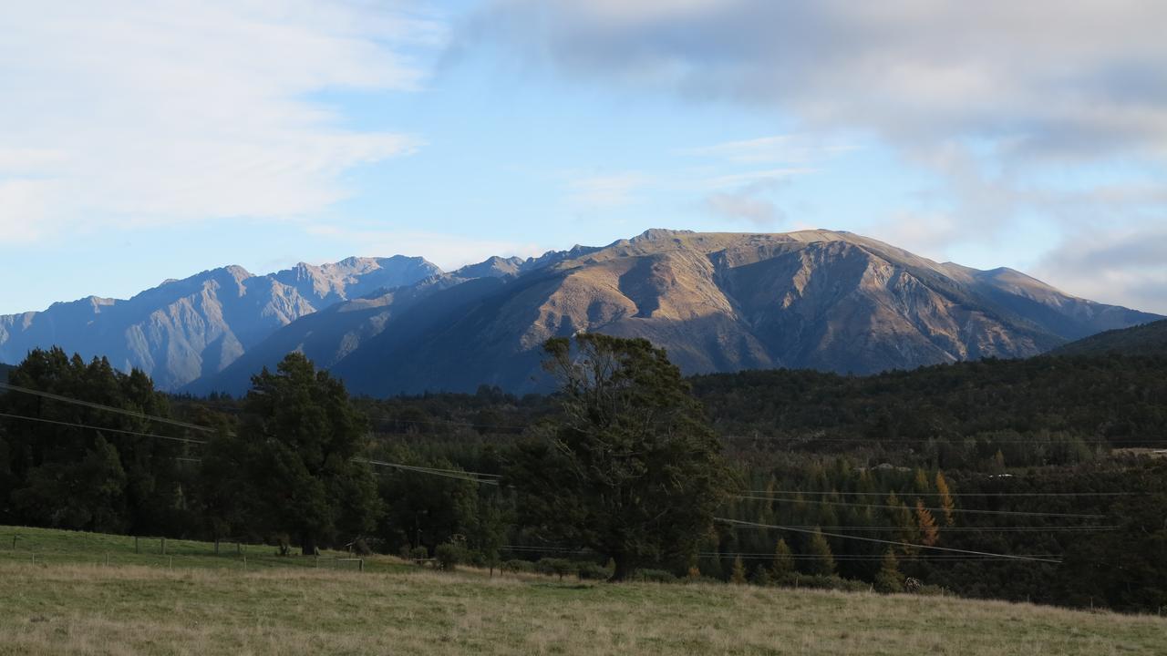 Tophouse Mountainview Cottages Saint Arnaud Eksteriør billede